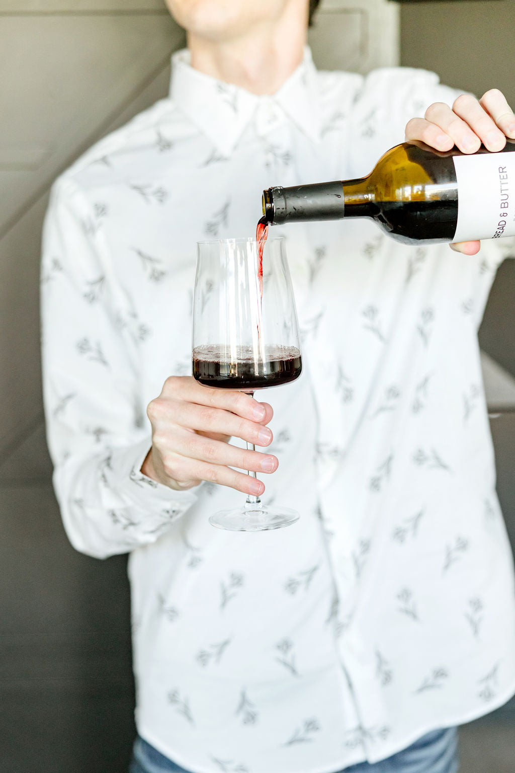 TASTING AT THE BAR: BOTTLES & STORIES