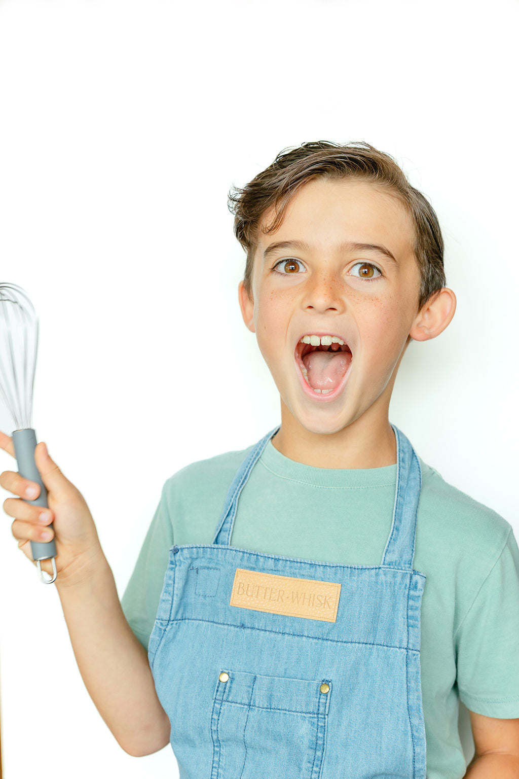 LITTLE CHEF — HEARTS IN THE KITCHEN